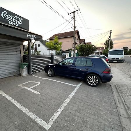 Lovely Apartments Free Street Parking Novi Sad Exteriör bild