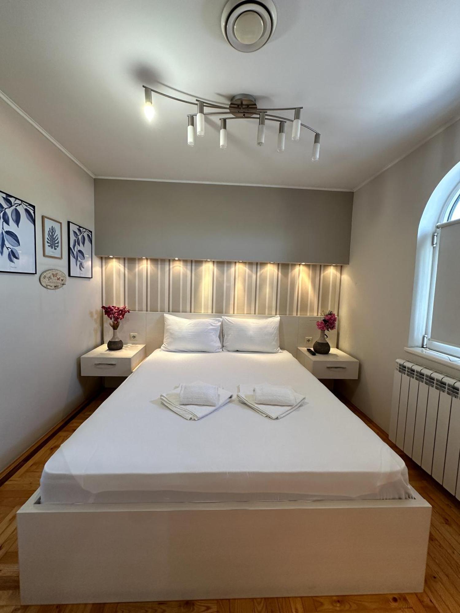 Lovely Apartments Free Street Parking Novi Sad Exteriör bild